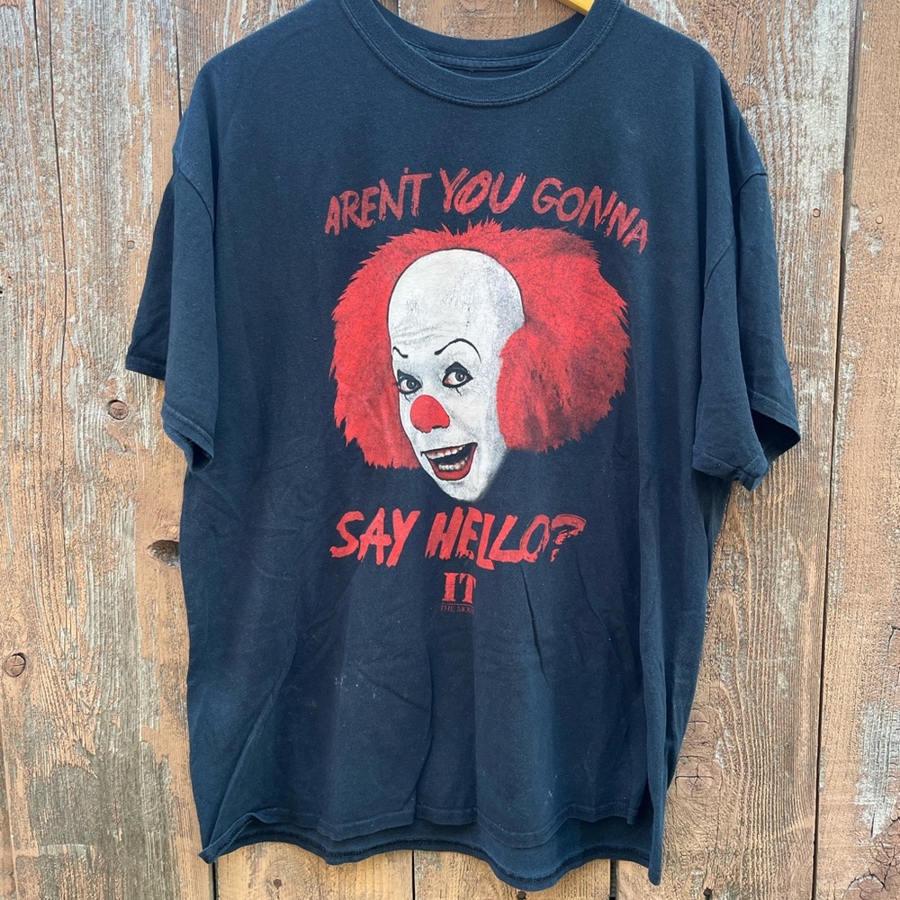 1989 IT movie T-Shirt Black Graphic Tee with Red Accents